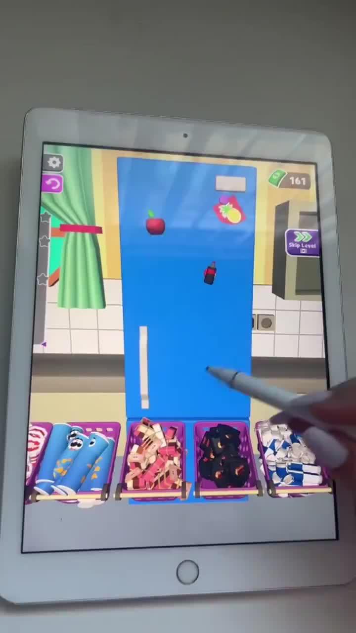 Organize the fridge and vanity 3D