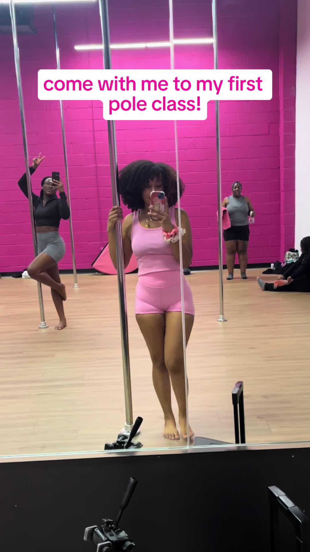 Shoutout to all the people who do pole and make it look so easy and graceful because this was incredibly hard! Y’all are super strong!💪🏽 Glad I have ClassPass because I’m going to need to take a yoga class and schedule a massage after this! #ClassPass #ClassPassPartner @ClassPass