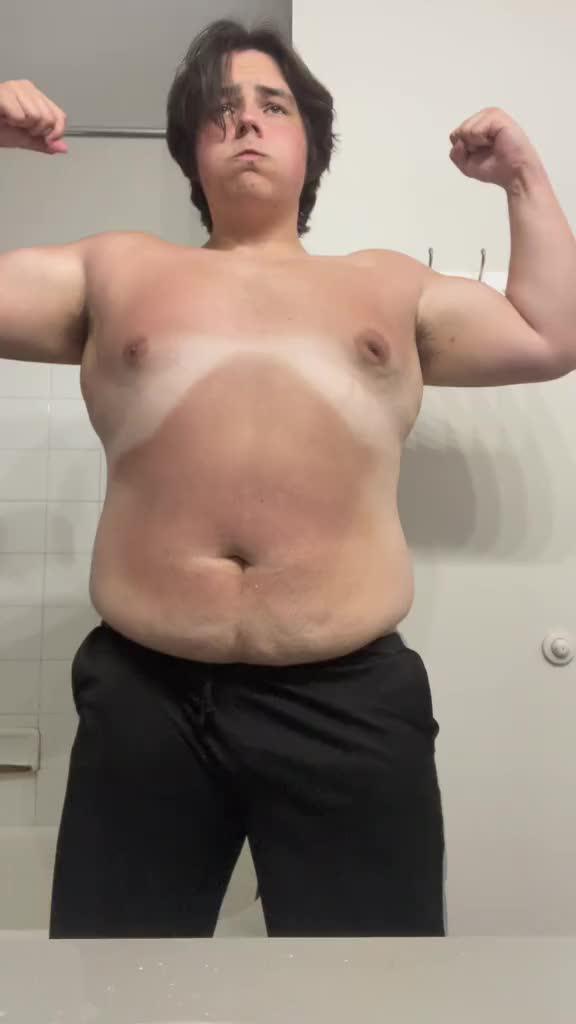Full day of eating on a cut cals, 209g protain,57g fat. Use Appediet to track your diet with @Justin O’Regan 💪💪 #appediet #appedietapp #caloriecounting #gym #health #weightloss #health