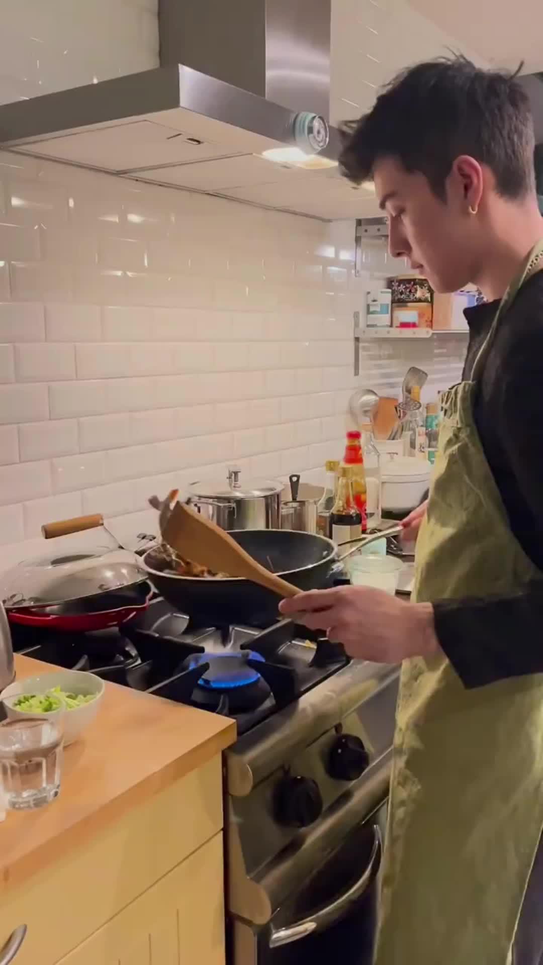 Get ChatGPT on your phone with Super AI Chat.