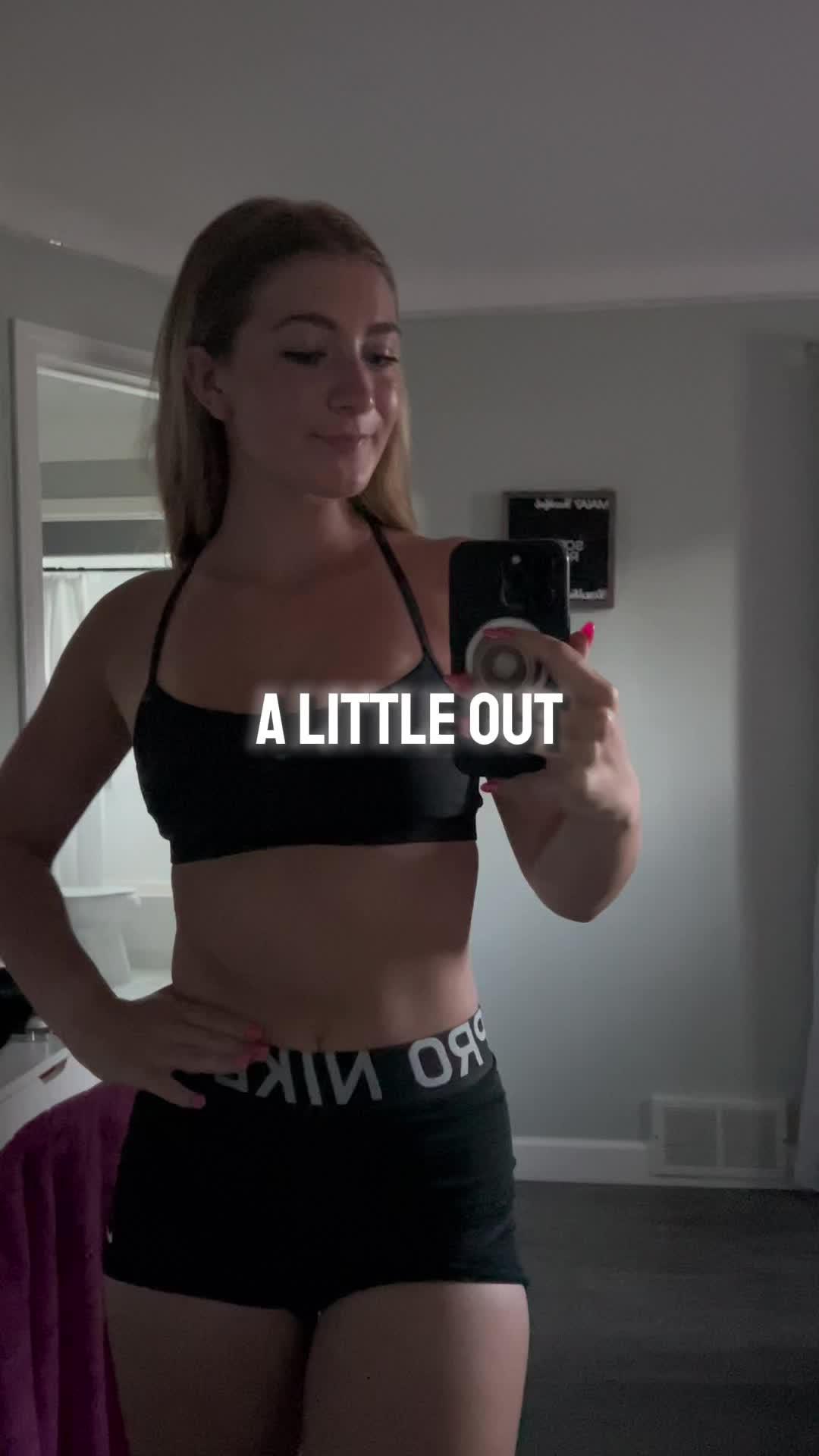 Lazy girl workout! Workout at home at any time, with zero equipment.