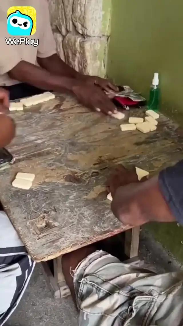 اللعبه الي انقذتني من الملل