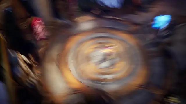 今日ダウンロードしたら、無料200連だって？