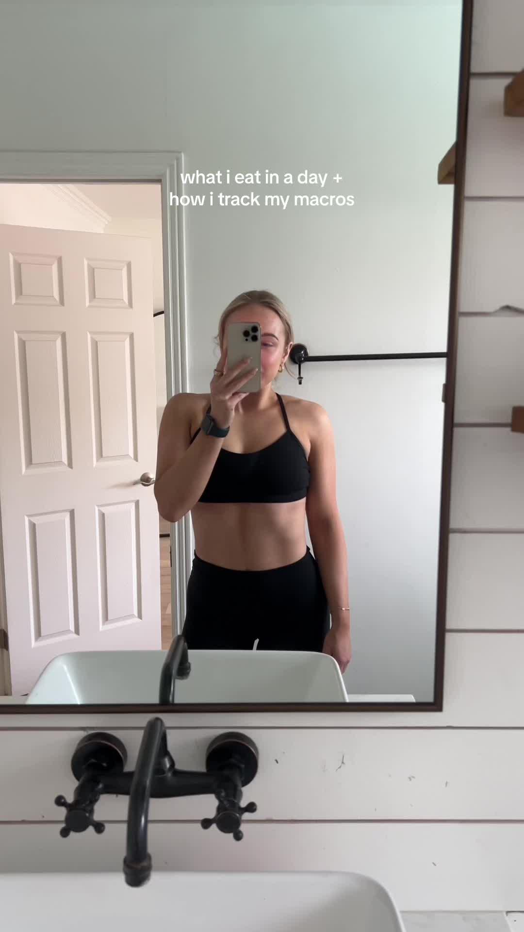 @Lexi Shadle shows us how MyFitnessPal helps her track macros and stay on track with her calorie deficit goals! 🙌