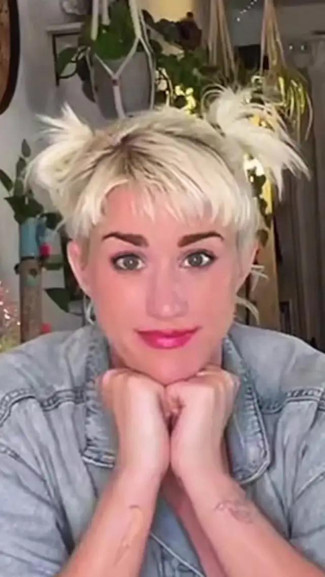 The link to the MEAL app is in the bio! Download and break #dietculture. Be mindful, eat when you're hungry, #loveyourbody  Promo code: MAIRMULRONEY 15% discount on subscription