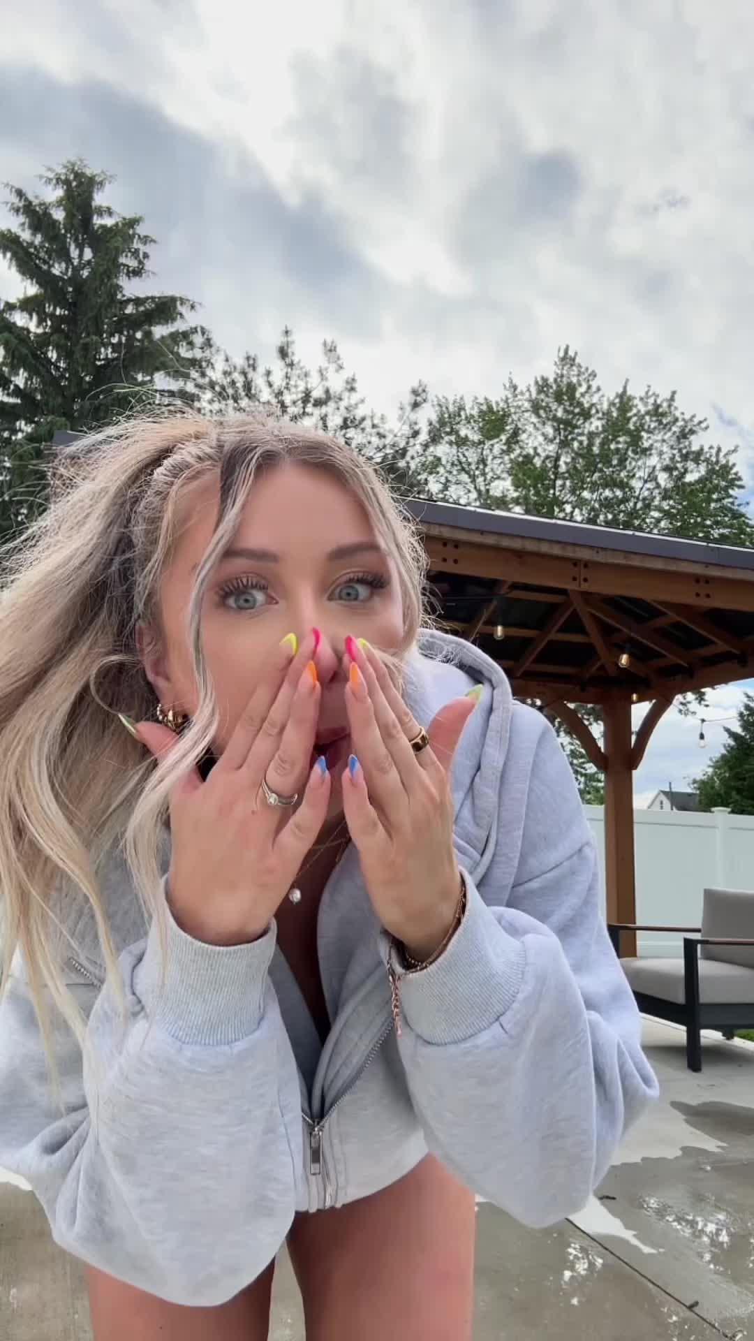 Save Money and Make Money with Karrot! Buy and Sell with Verified Neighbours in Your Area Today.