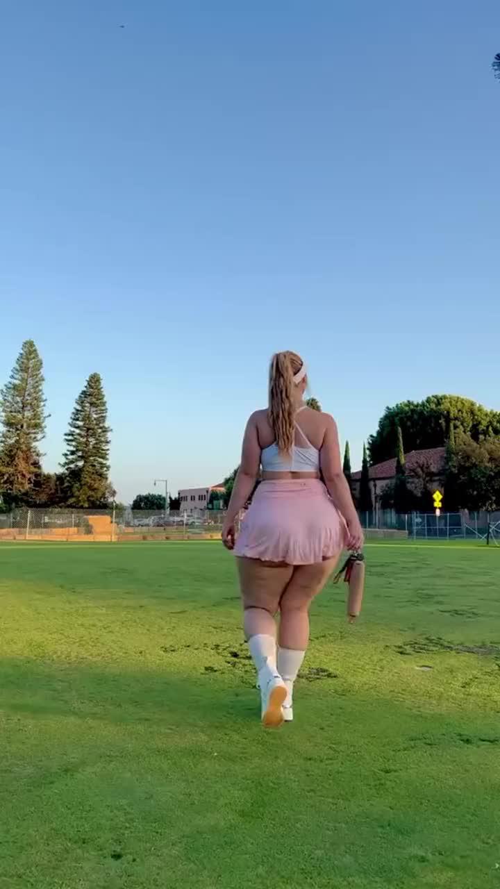 Hickey is a fun way to meet new friends! Have a try!