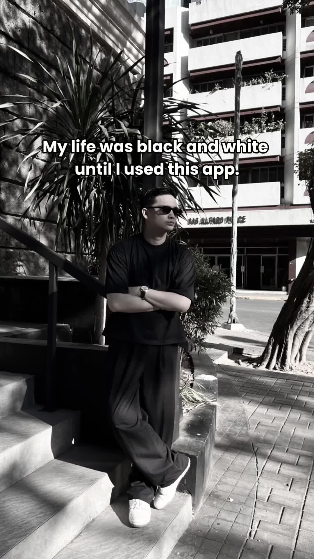 my life was black and white until I used this app.  #swipewipe #swipewipeapp #photocleaner