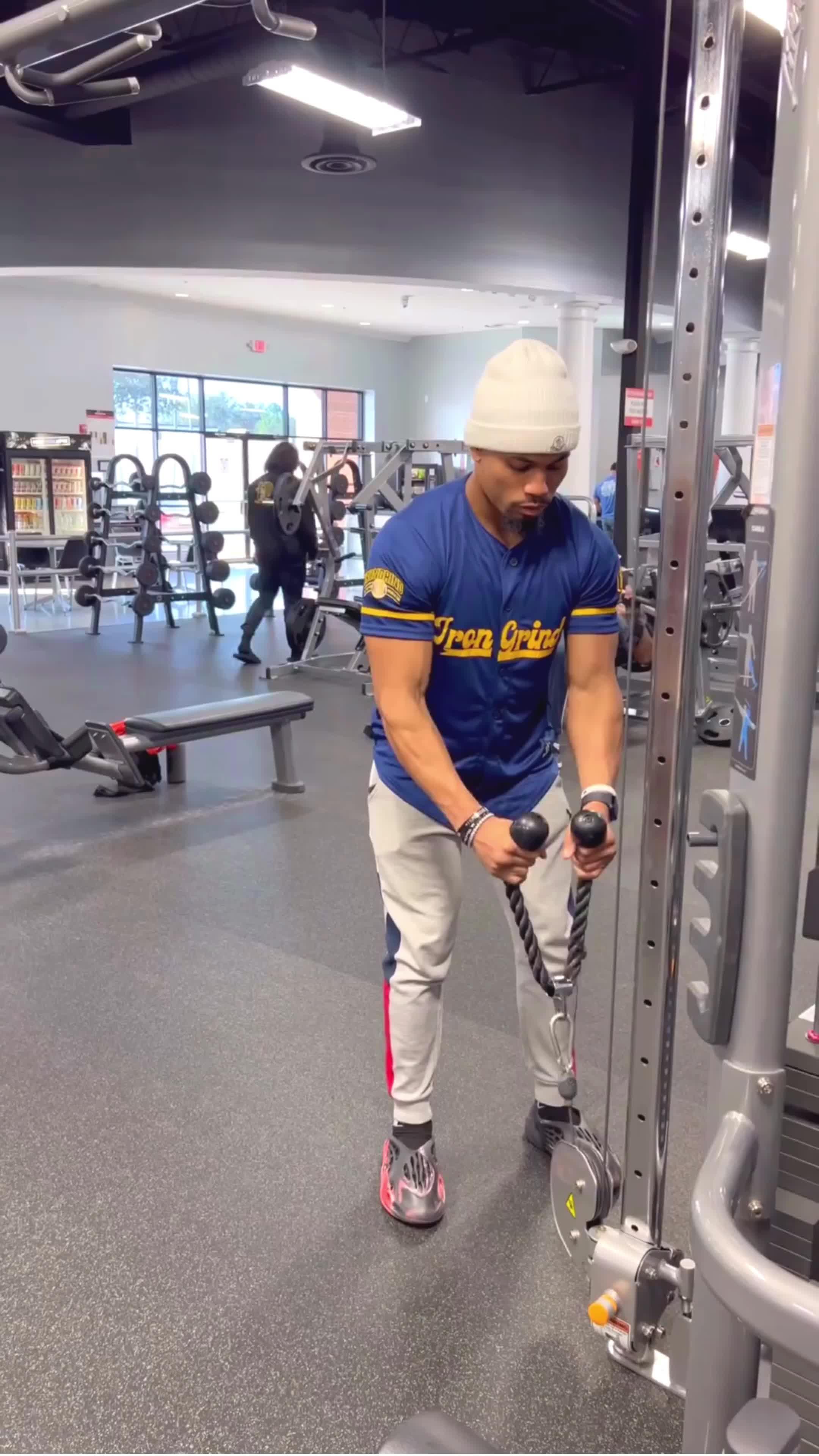 Muscle gain issues? Get stronger, faster with AI!