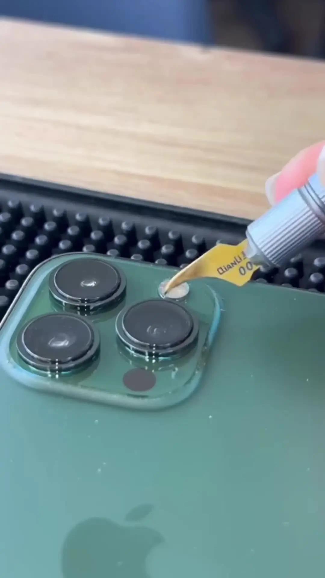 Free up iPhone storage in seconds with Ai Cleaner!