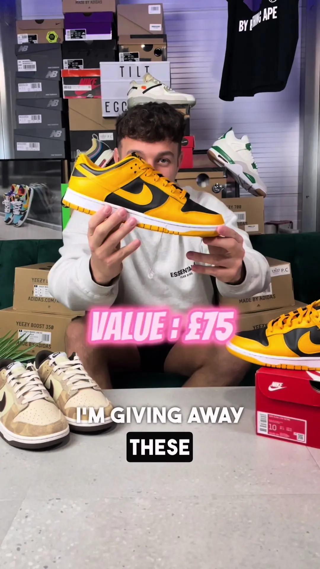 Live on @Tilt  Giving away Dunks & Bape for FREE alongisde some £1 auctions 😮‍💨 Come join the madness ‼️ #tilt #livestreamshopping #sneakers #ukfashion