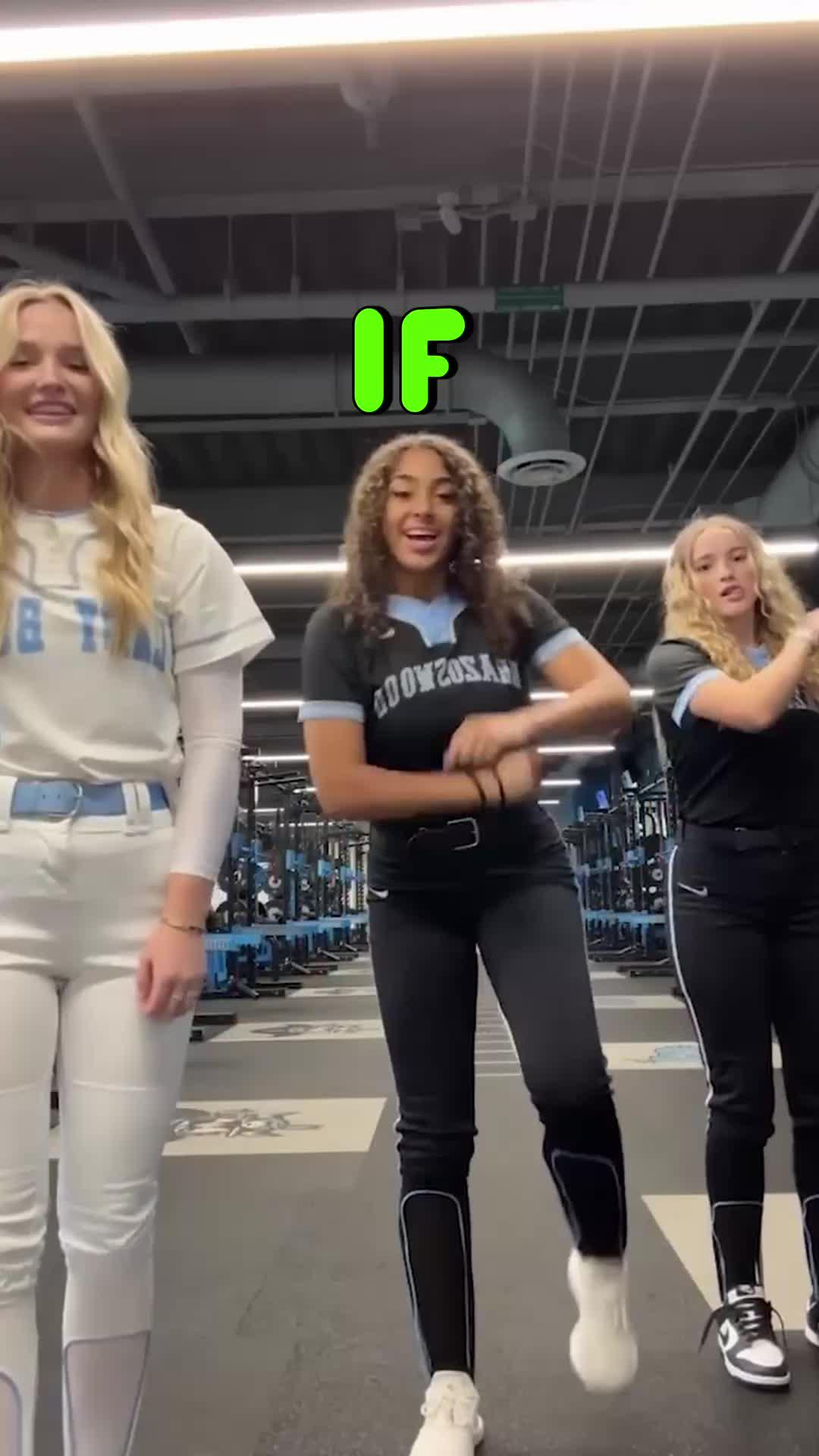 Pati-play with new friends