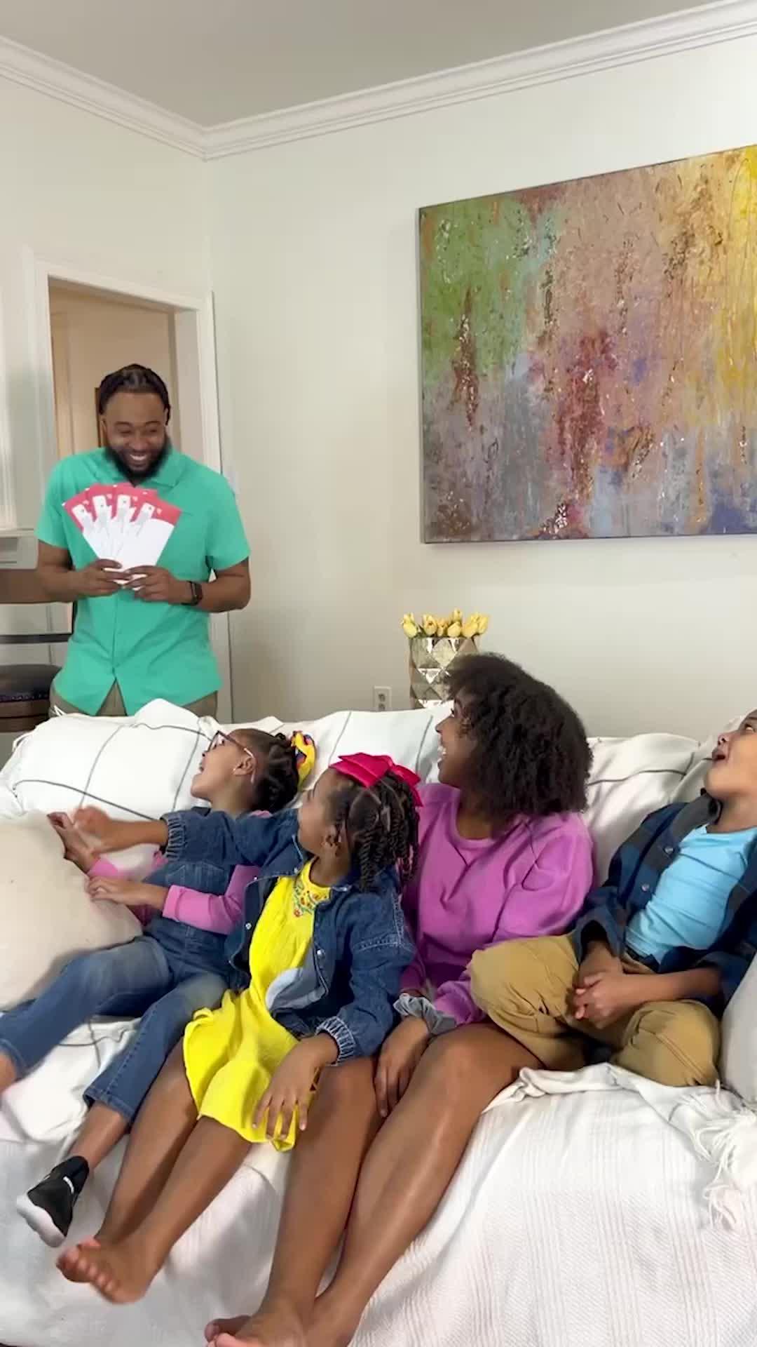 The debit card and learning app that helps kids 6-18 learn about spending, saving, & so much more!