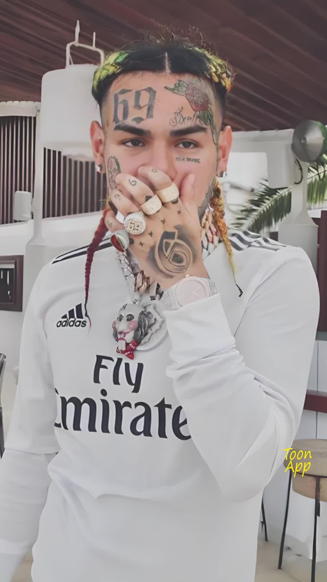 Art with Cosplay reface app easily