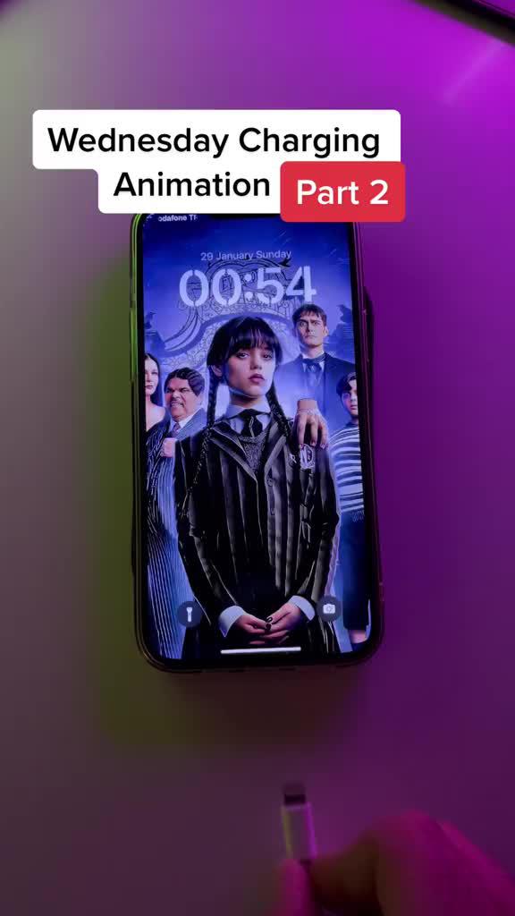 Discover fun animations & themes for your charging screen! Download the free app now!