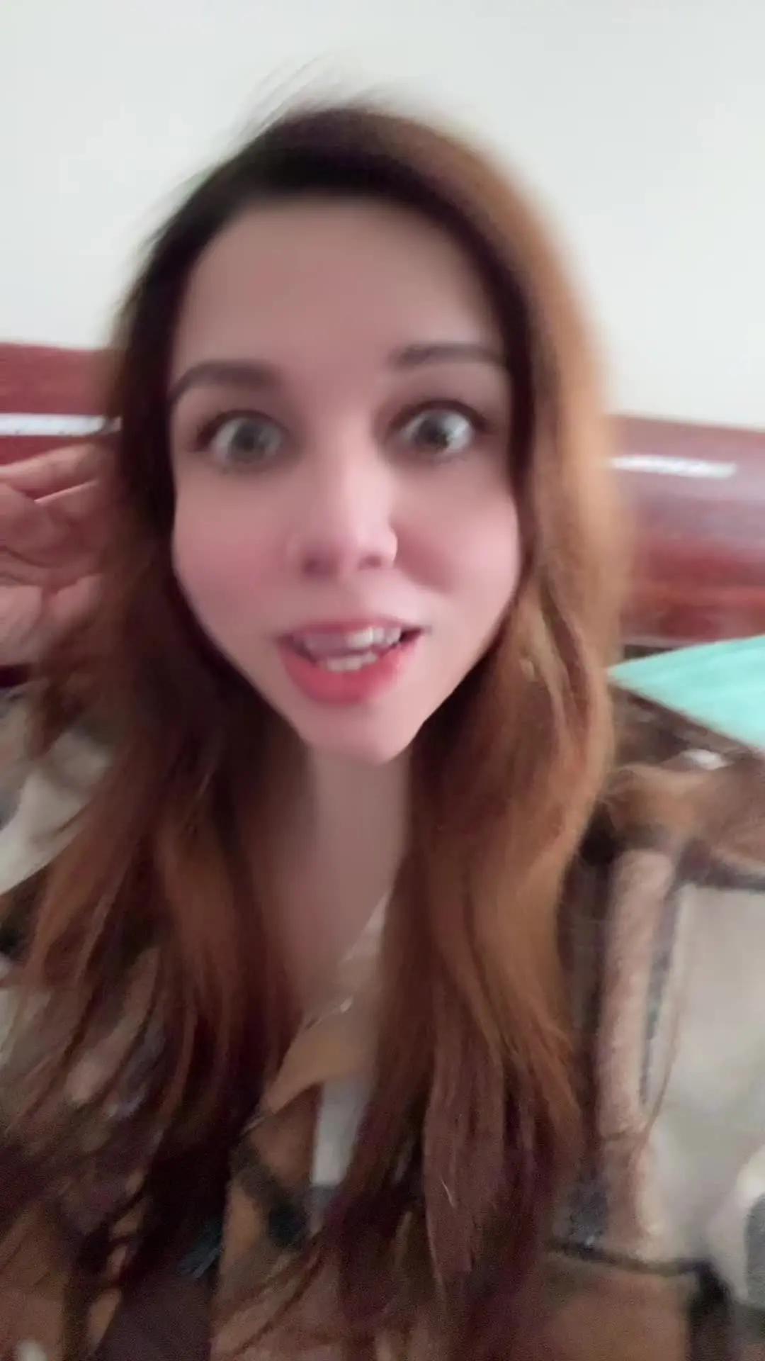 Catch up with Friends Through Emojis