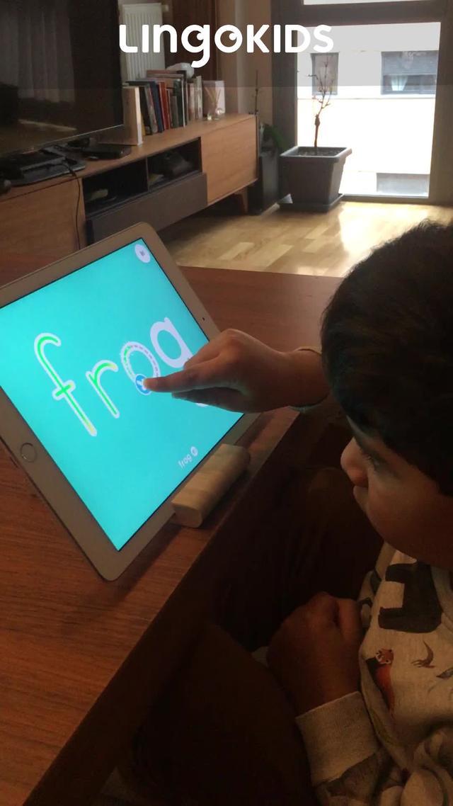 Aplikasi belajar bahasa Inggris untuk anak-anak dengan 1000 game dan lagu