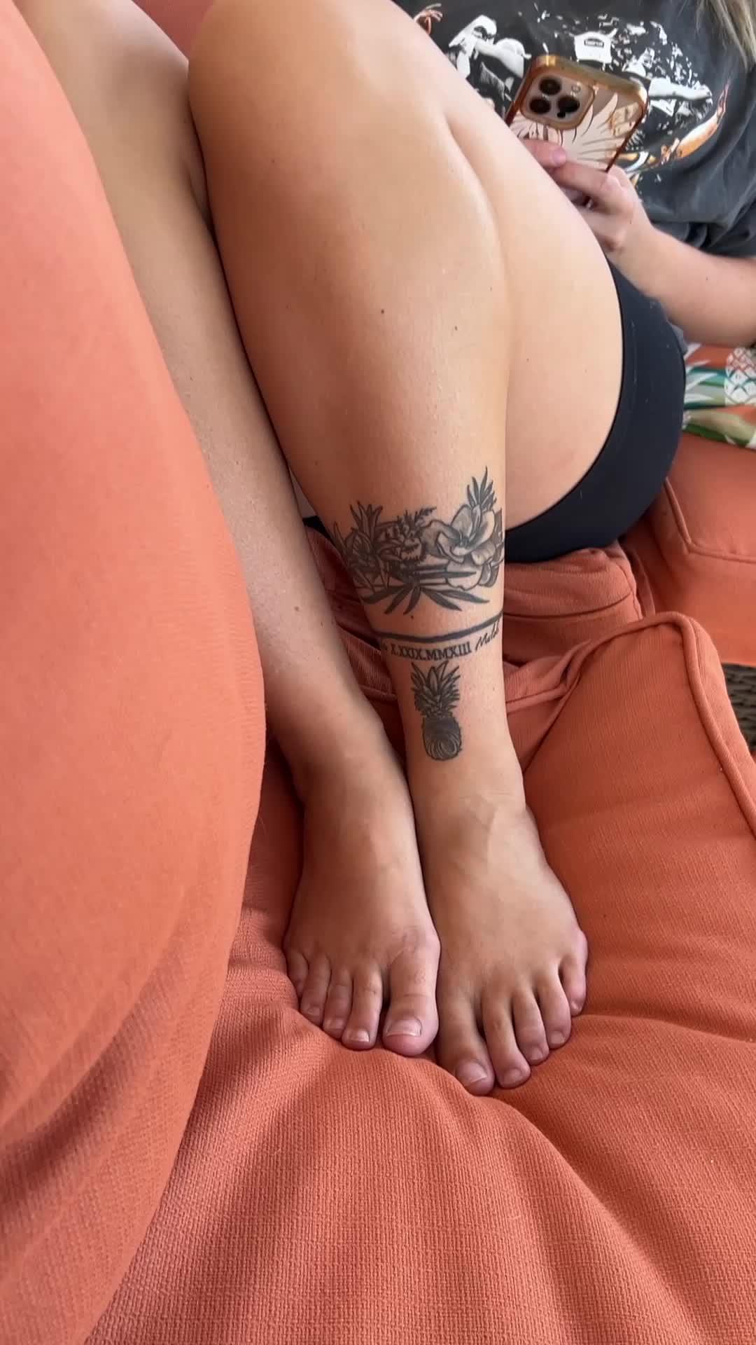 A combination of idle game and roguelike, must try