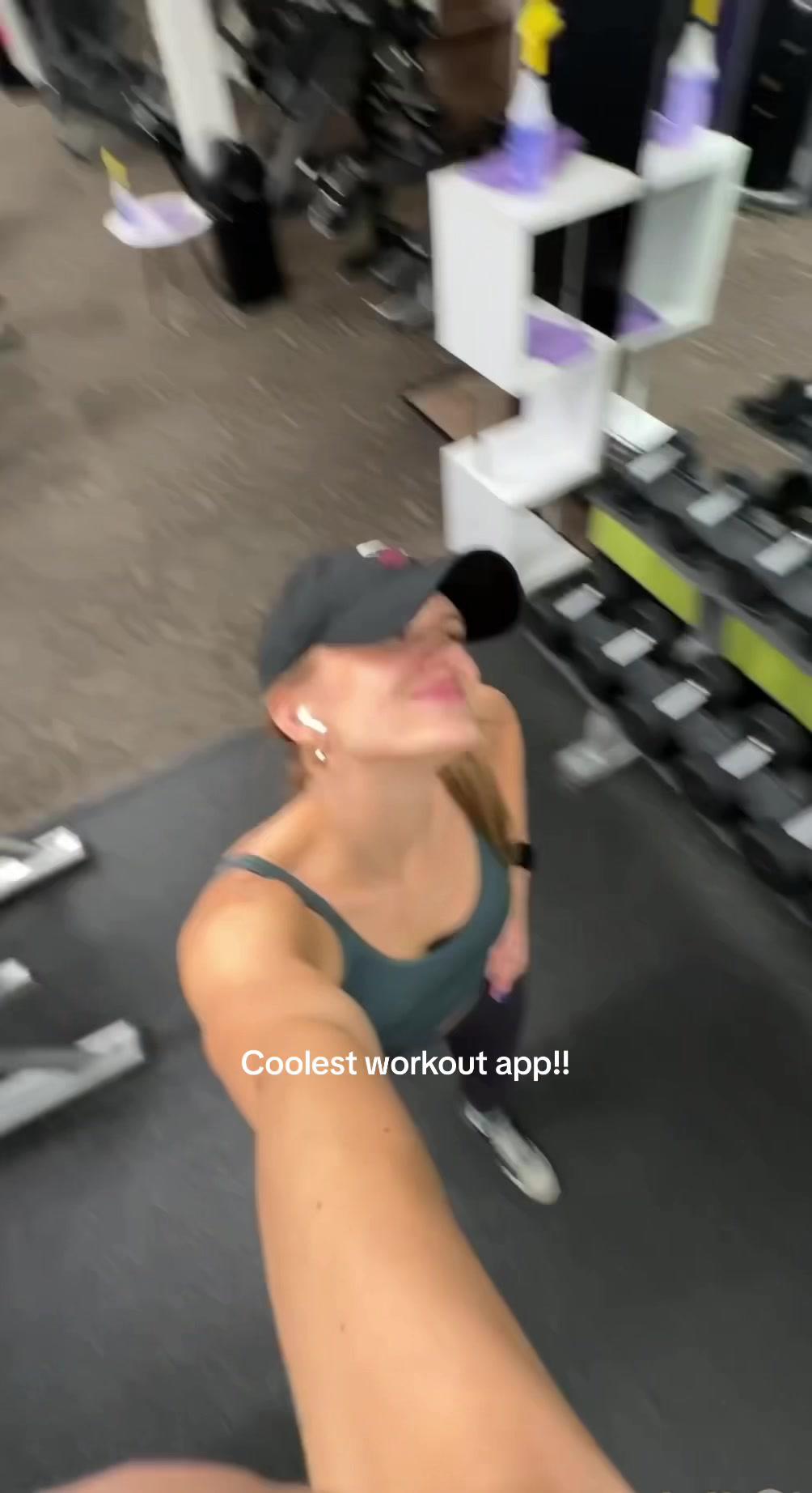 My new favorite gym buddy, "Train Fitness Workout Tracker" #gymtok #trainfitness #applewatch #applewatchfitness #gymhack #fitness