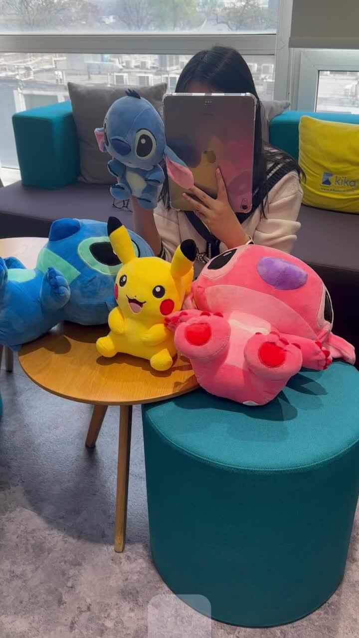 Set exclusive widgets & themes for your Phone