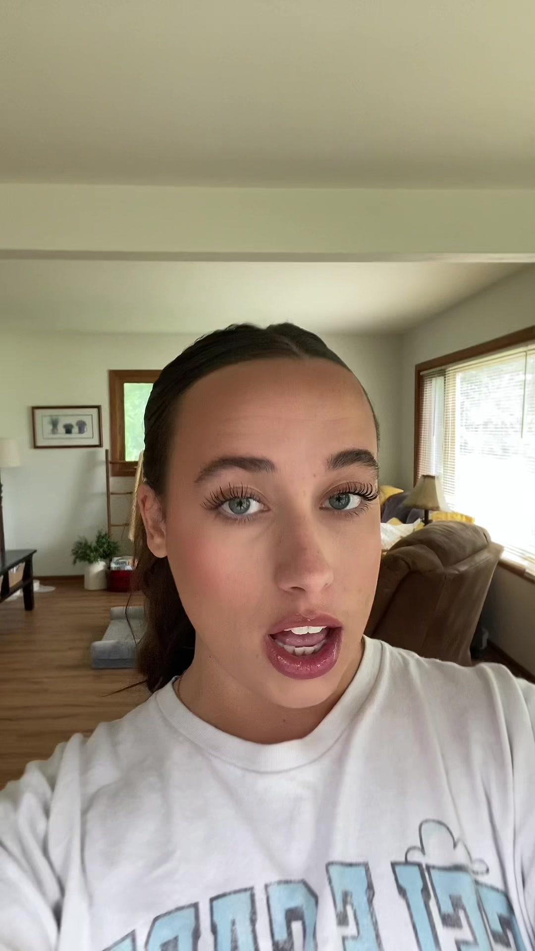 Brb making all my hinge matches download this app! #astrology #fypシ #astrologytiktok #sagittarius #compatibility