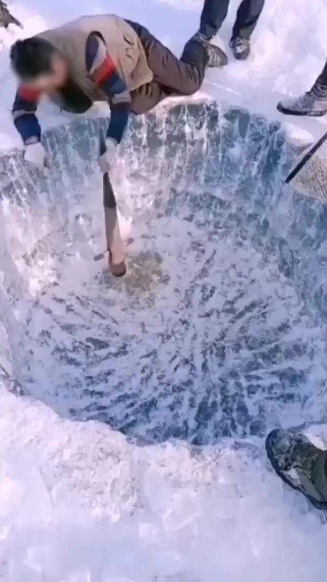 Dünyadaki son kasabanın yöneticisi olmaya hazır mısınız? Liderliğinizi gösterin!