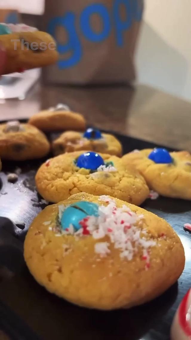 The holiday season is here. Get $30 off instant delivery & no delivery fees.