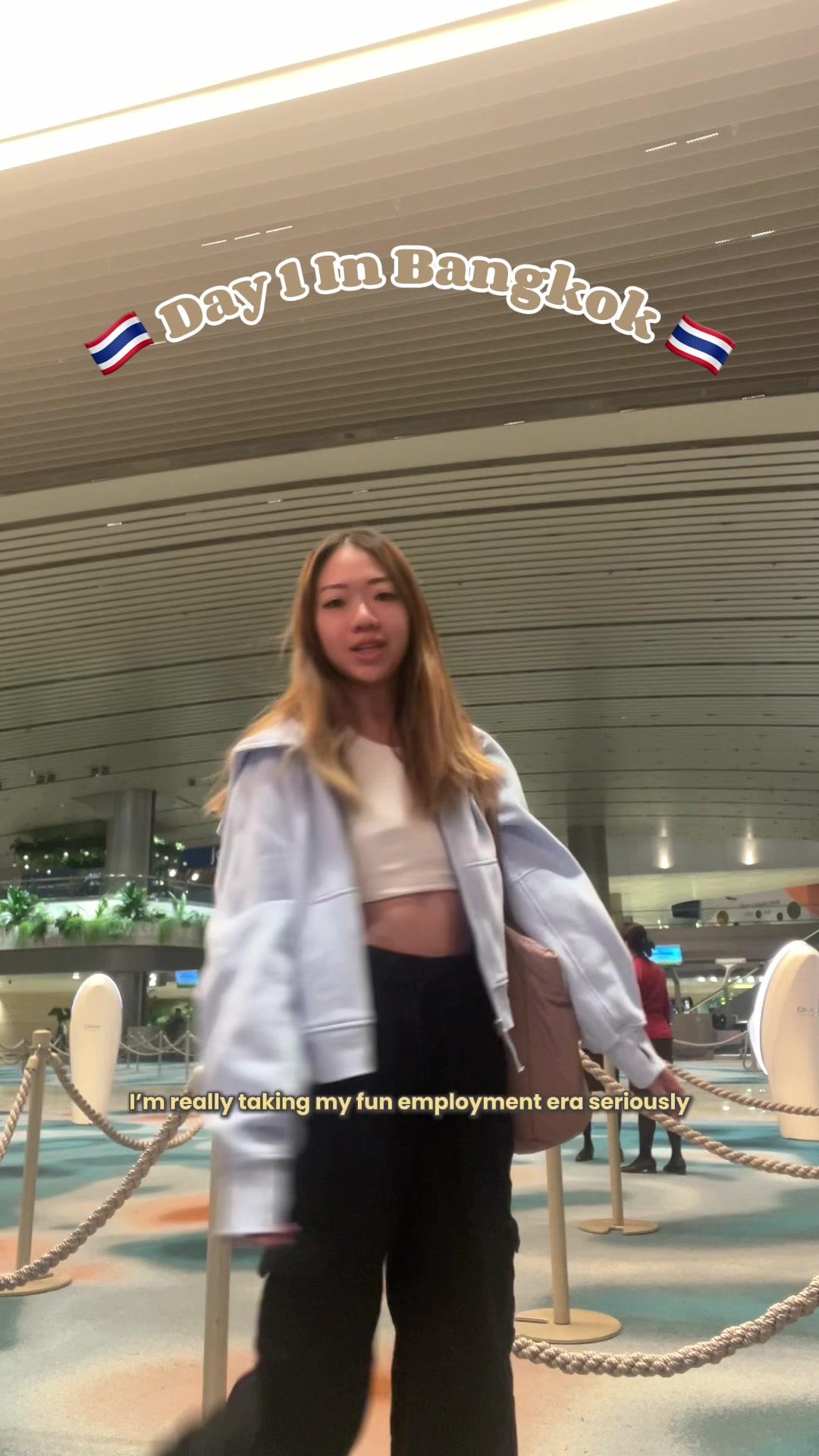 day 1 in Bangkok 🇹🇭 really taking my funemployment seriously with my 4th trip of the year and I’m back in one of my fav countries 😍 PS. you should download the Dobin app too !! There’s also a discounts function to help you find the best deals for your credit cards #bangkok #vlog #traveltiktok #thailand 