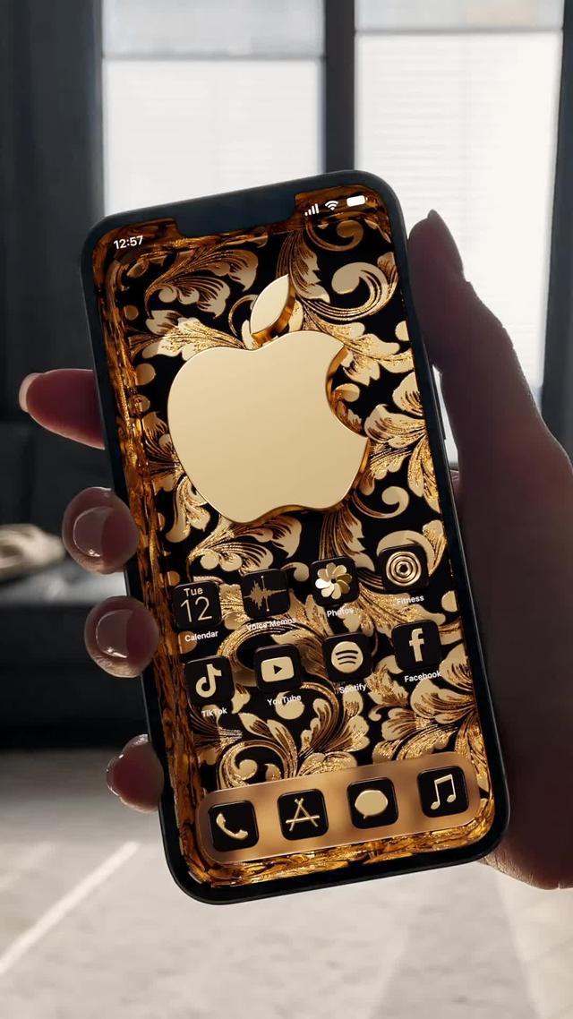 Set exclusive widgets & themes for your iPhone!
