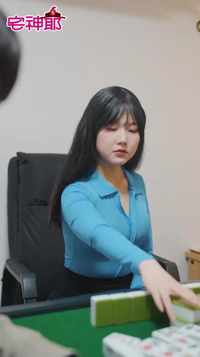 打開宅神爺，換你當大爺，最好玩麻將遊戲，揪牌咖立即入桌拼牌技，超多熱門遊戲都在宅神爺，一次下載全入手