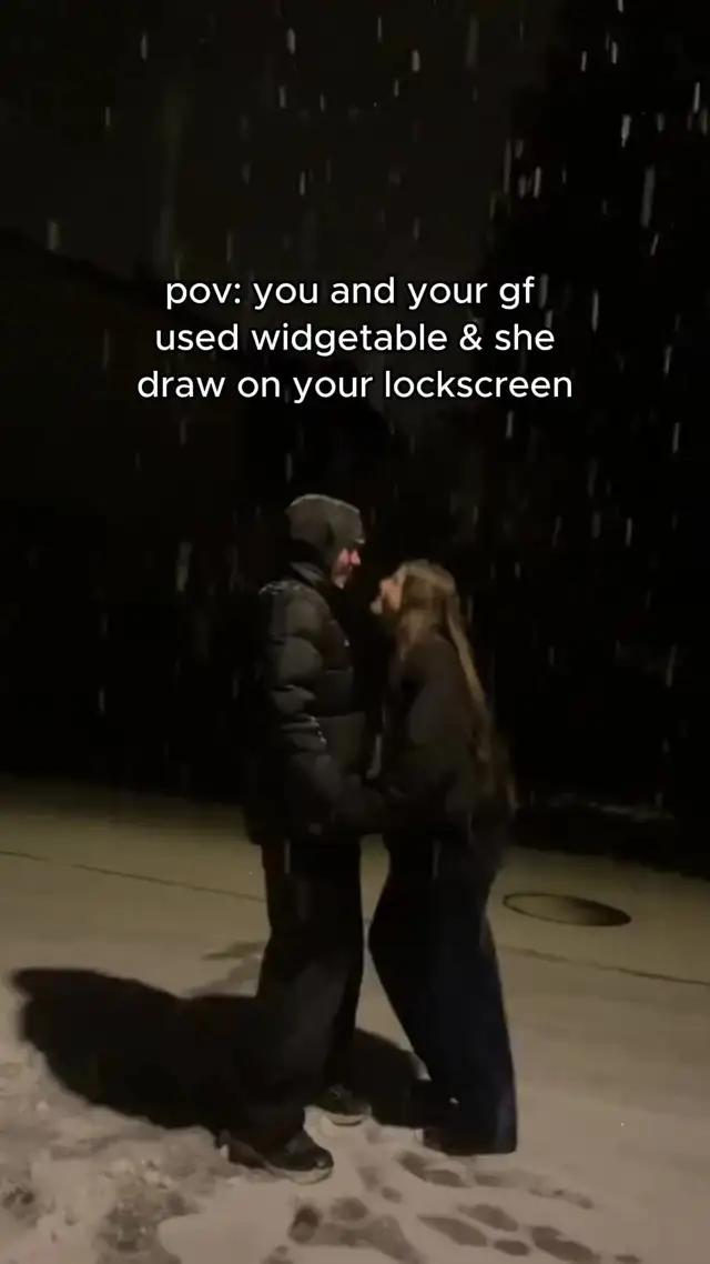 You and your gf used widgetable & shedraw on your lockscreen