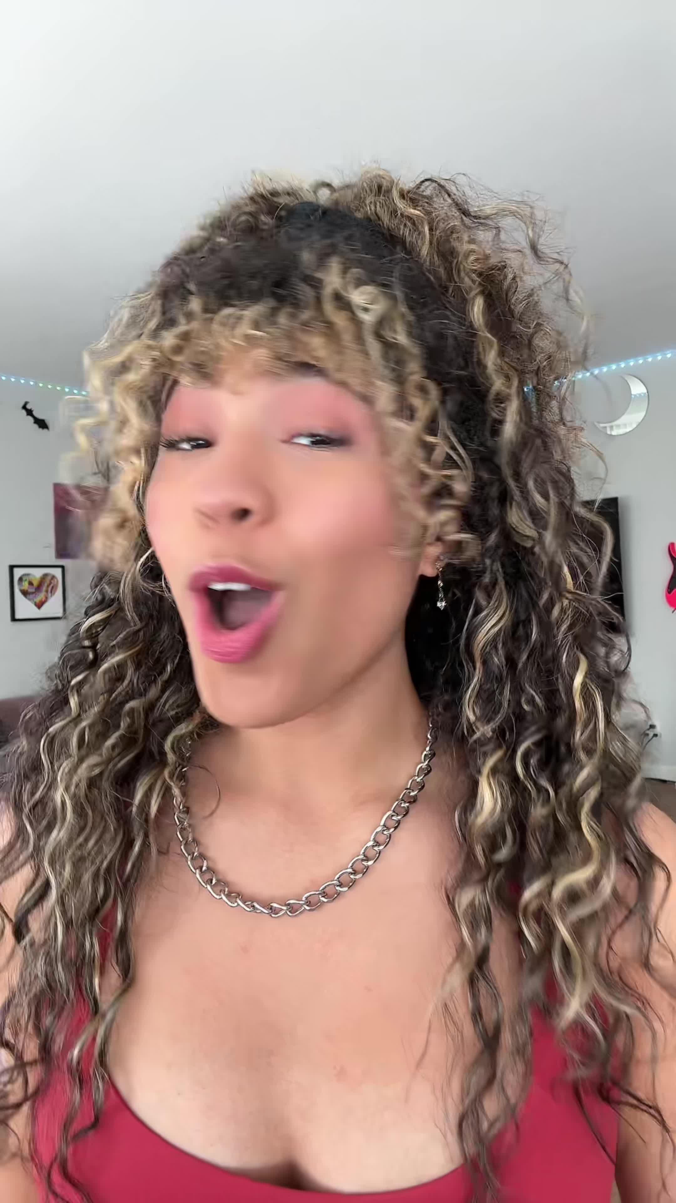 Come and make your emoji