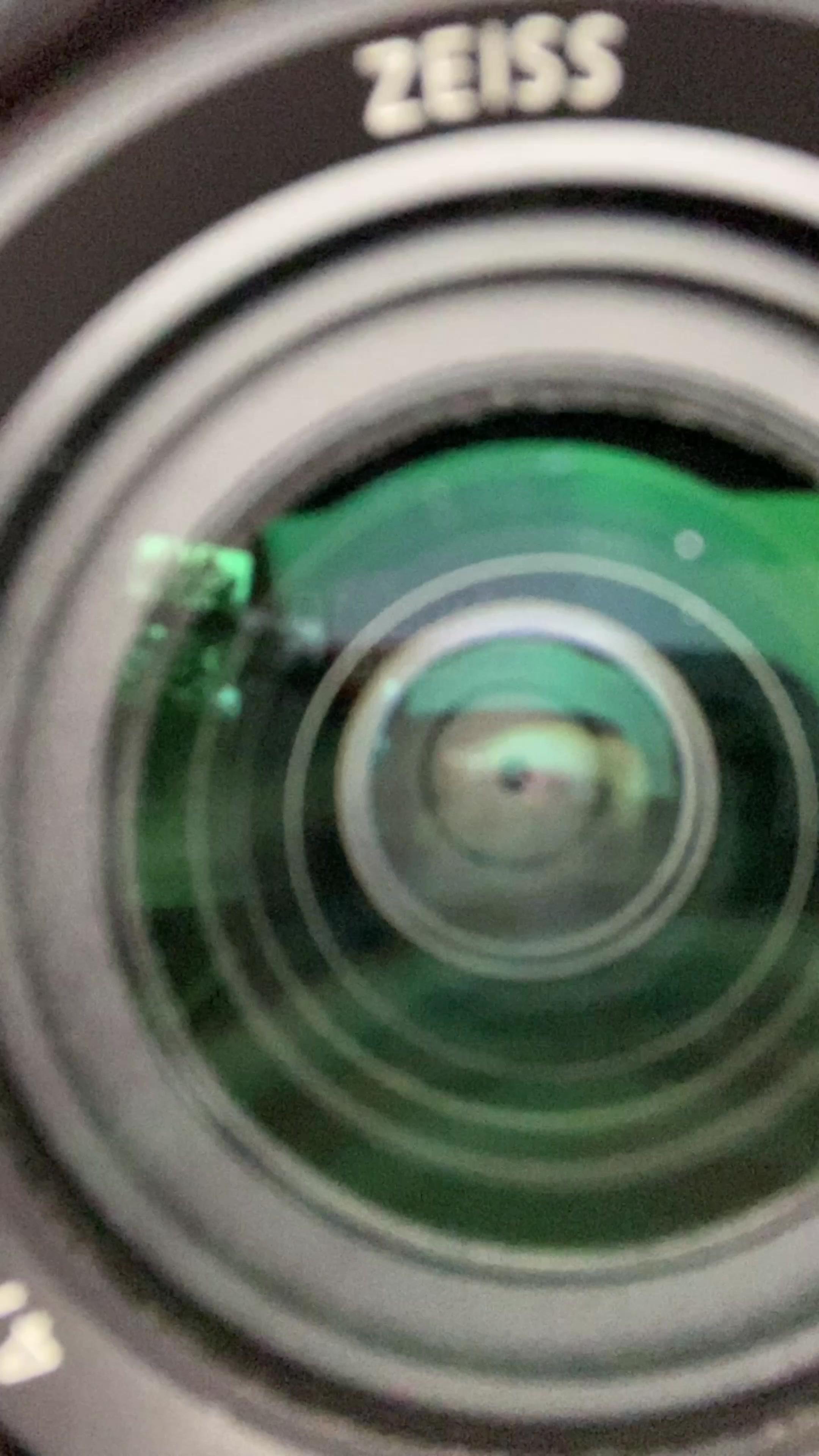 Deine Finanzen versinken im Chaos? Hol dir den Überblick kostenlos zurück mit Finanzguru.