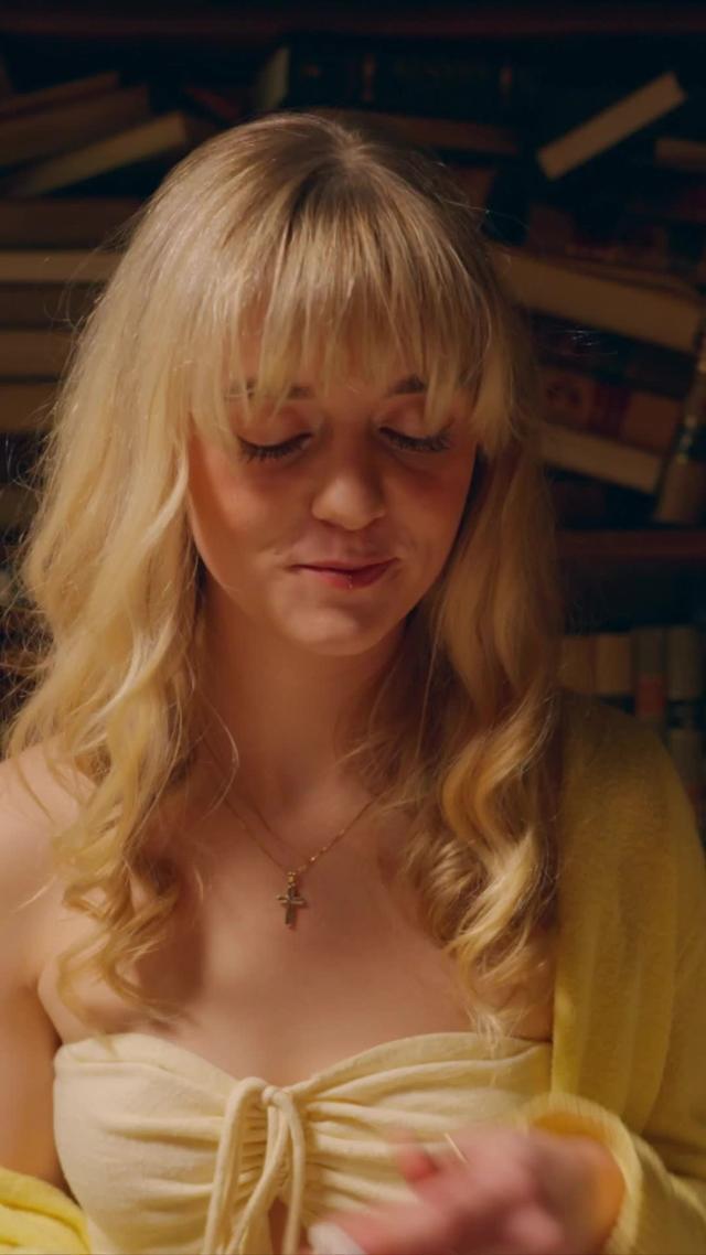 The Glitter Card is a new no-hidden-fees, instant-discount debit card.