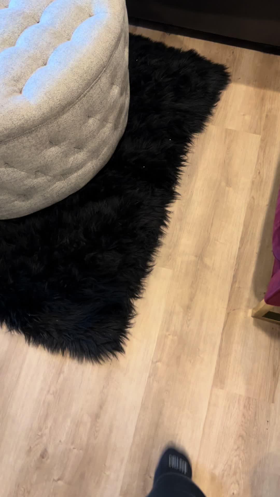 Set exclusive widgets & themes for your Phone