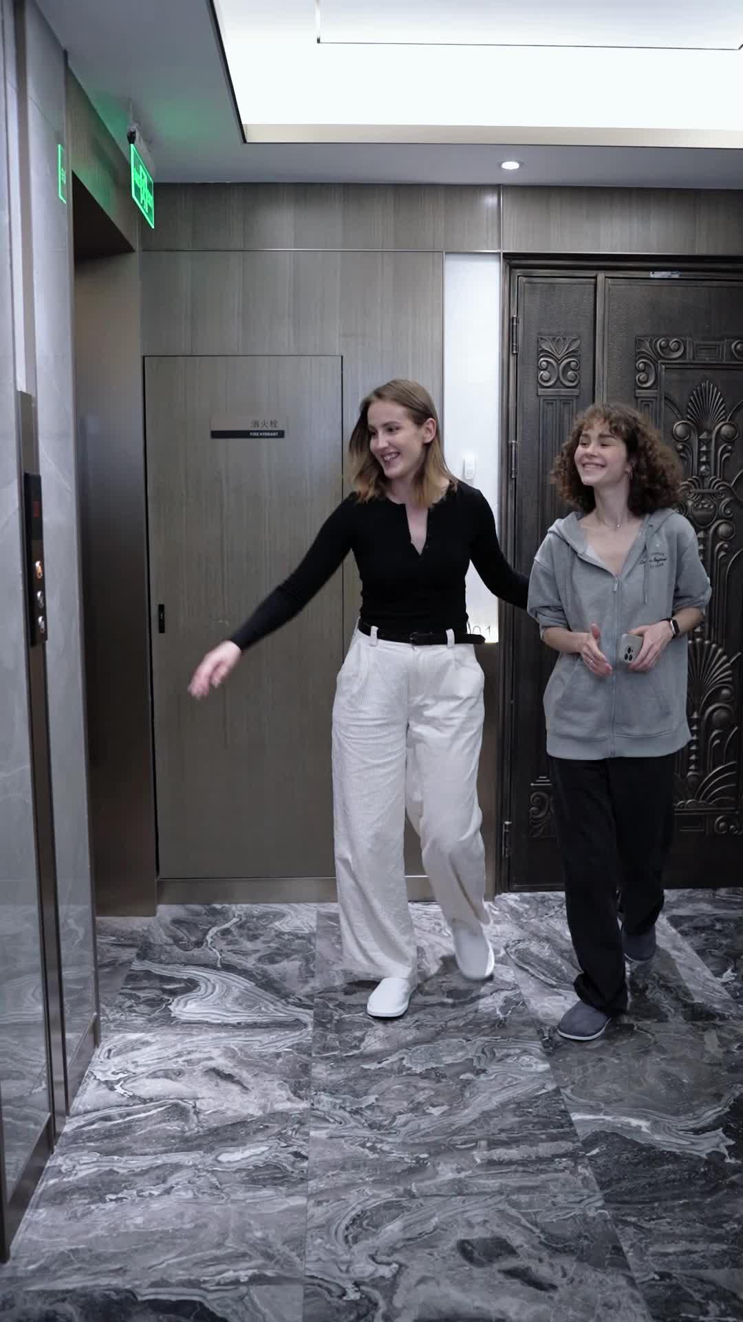 Know your surroundings with our real-time safety alerts!