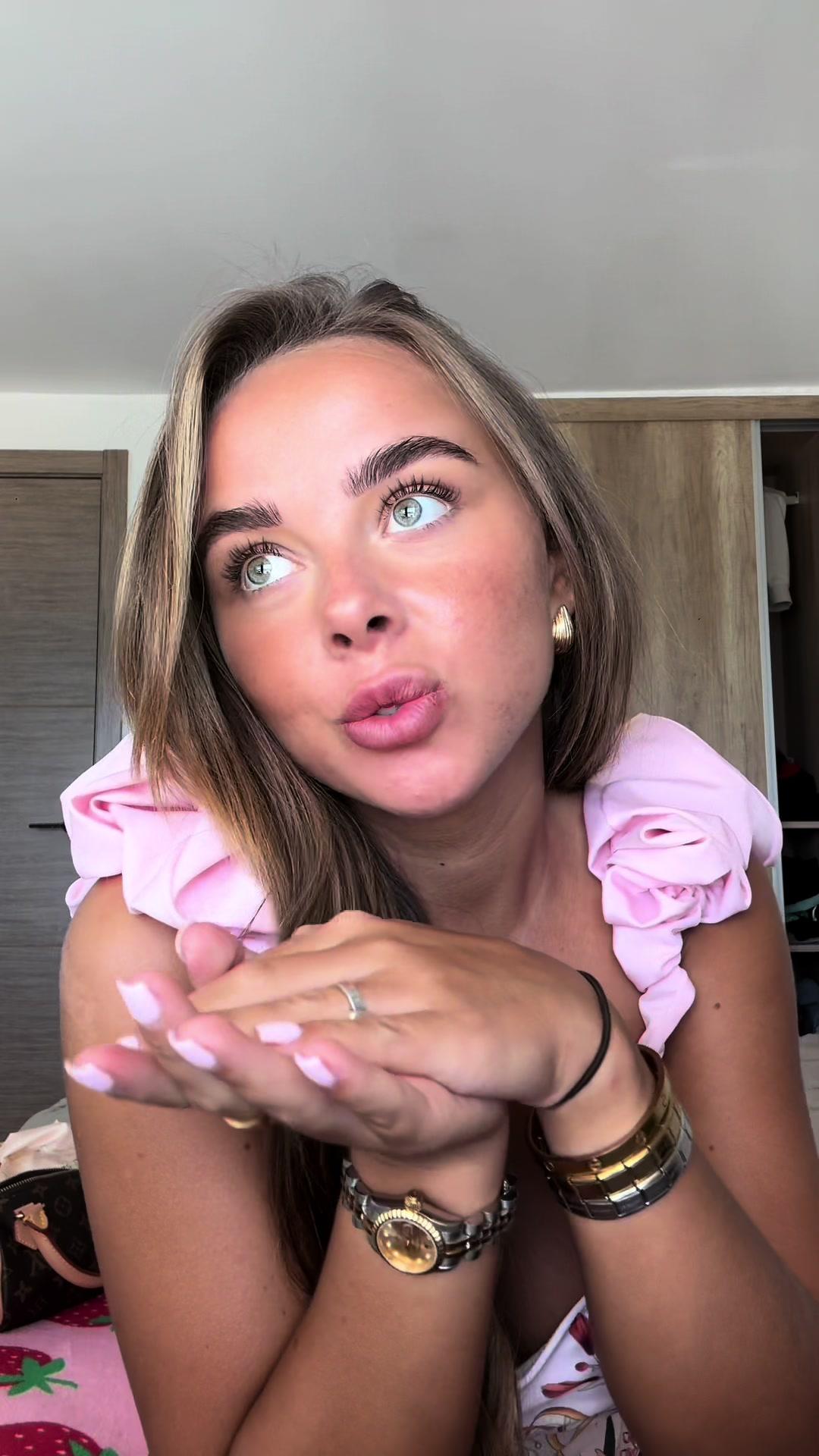 Thanks to @Cuvva I ran all my errands back in Glasgow, use code KELLISE10 for £10 off your first policy #drivingtips #cartok #moneysavingtils #fyp