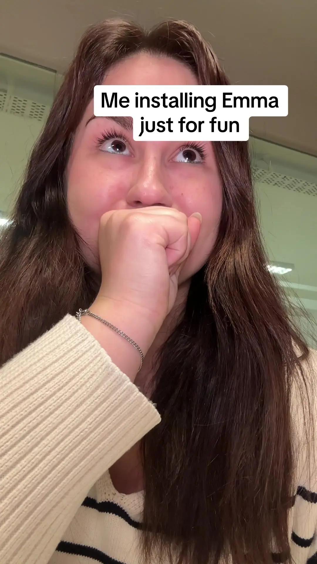 Make smarter financial choices and work towards your goals with the Emma app✈️🌴 