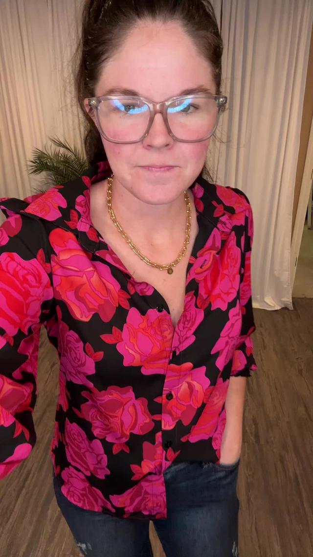 Welcome to Michelle Boss Boutique! Download my APP for all things MBB! ❤️#livesale 