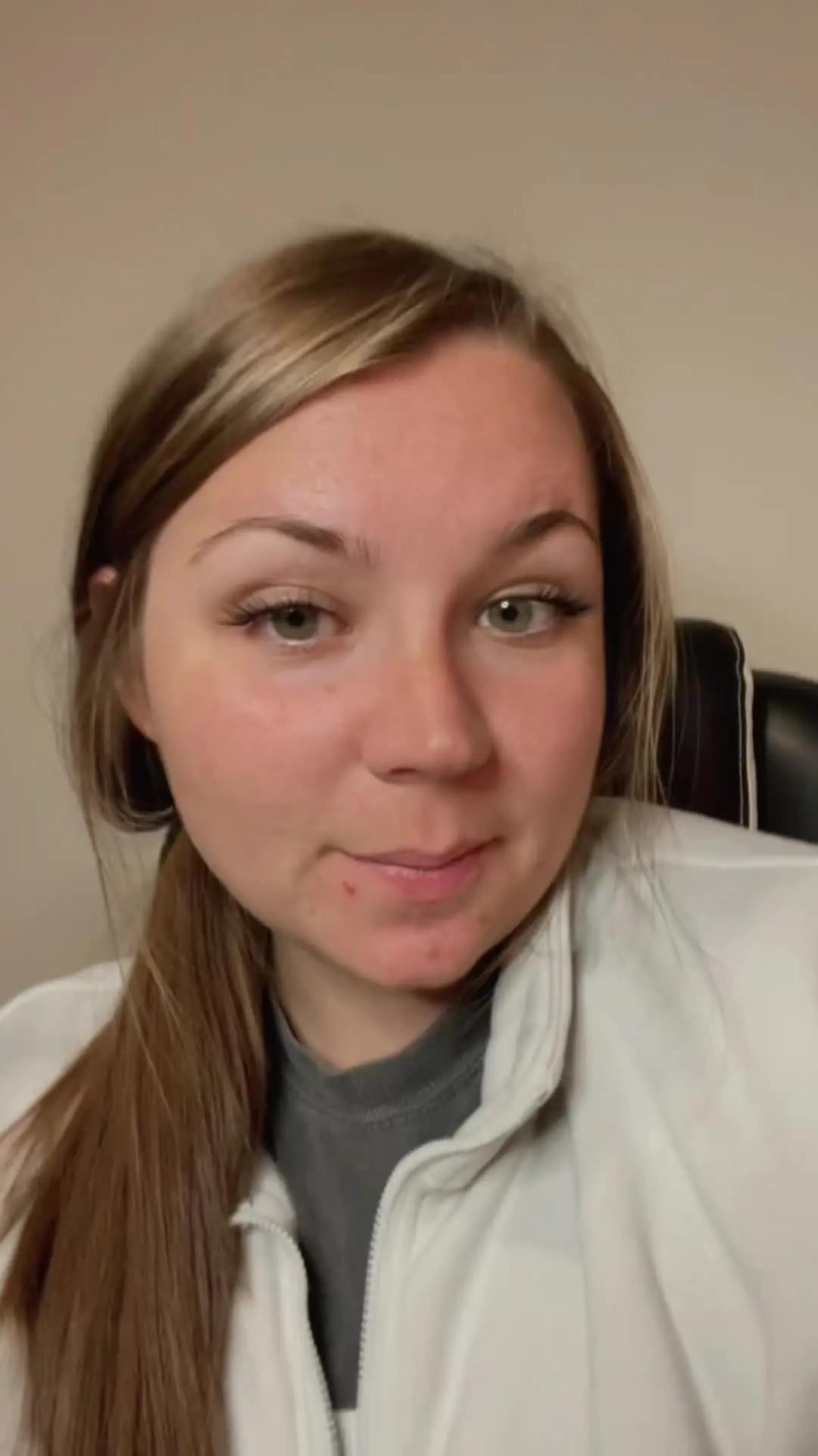 You’ll never miss a message or a reply from friends.