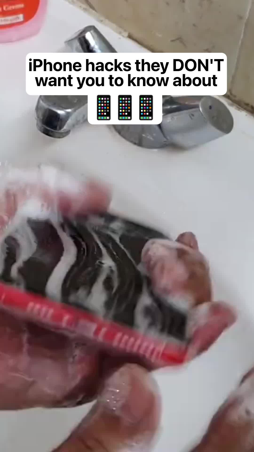 Free up iPhone storage in seconds with Cleanup!