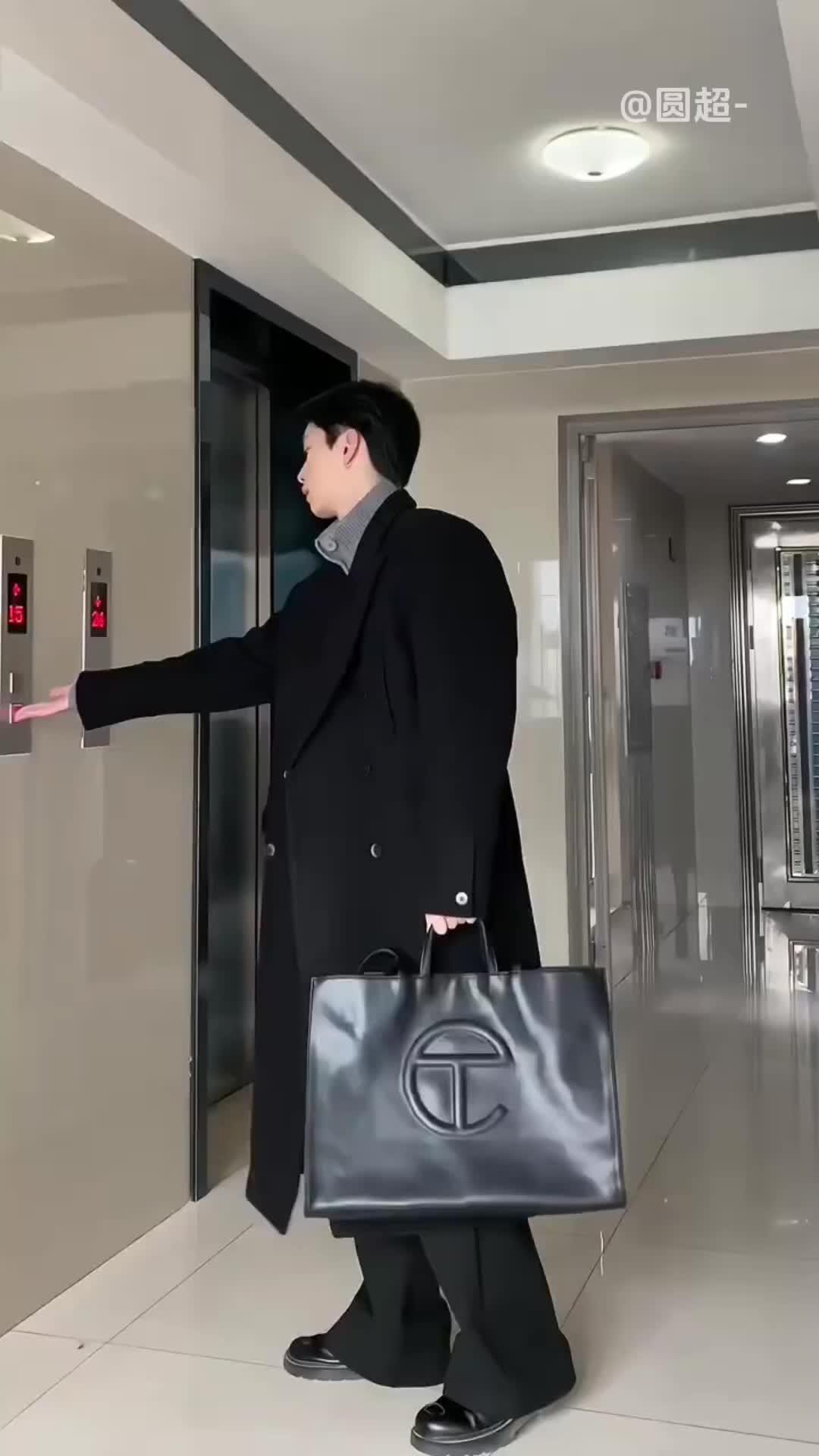 年轻人都在玩! 3亿人的生活经验，都在小红书!