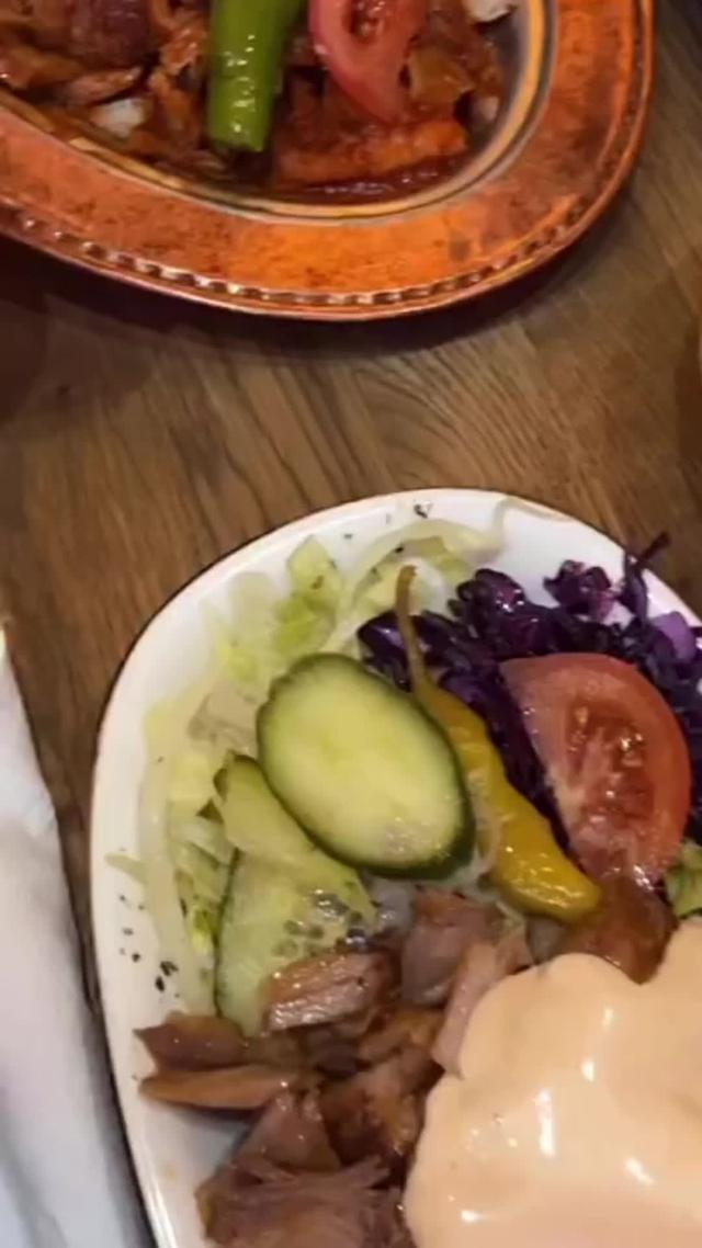 Weil's gemeinsam aufregender ist.