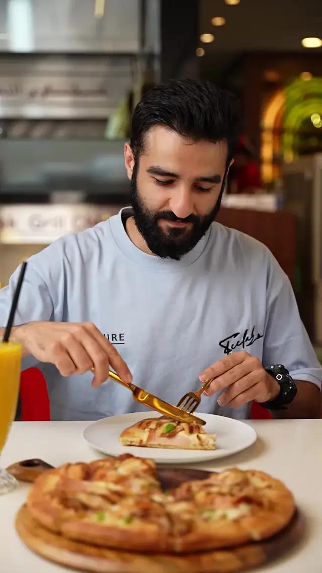 كون على طبيعتك وانسى البريستيج 😁مع لفاح كول على راحتك🔥🔥 Be yourself and forget about prestige 😁 with Laffah, eat while you are comfortable