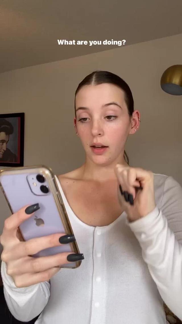 Learn ASL, BSL and OGS in just 10 mins/day! (note: this person is signing in ASL)