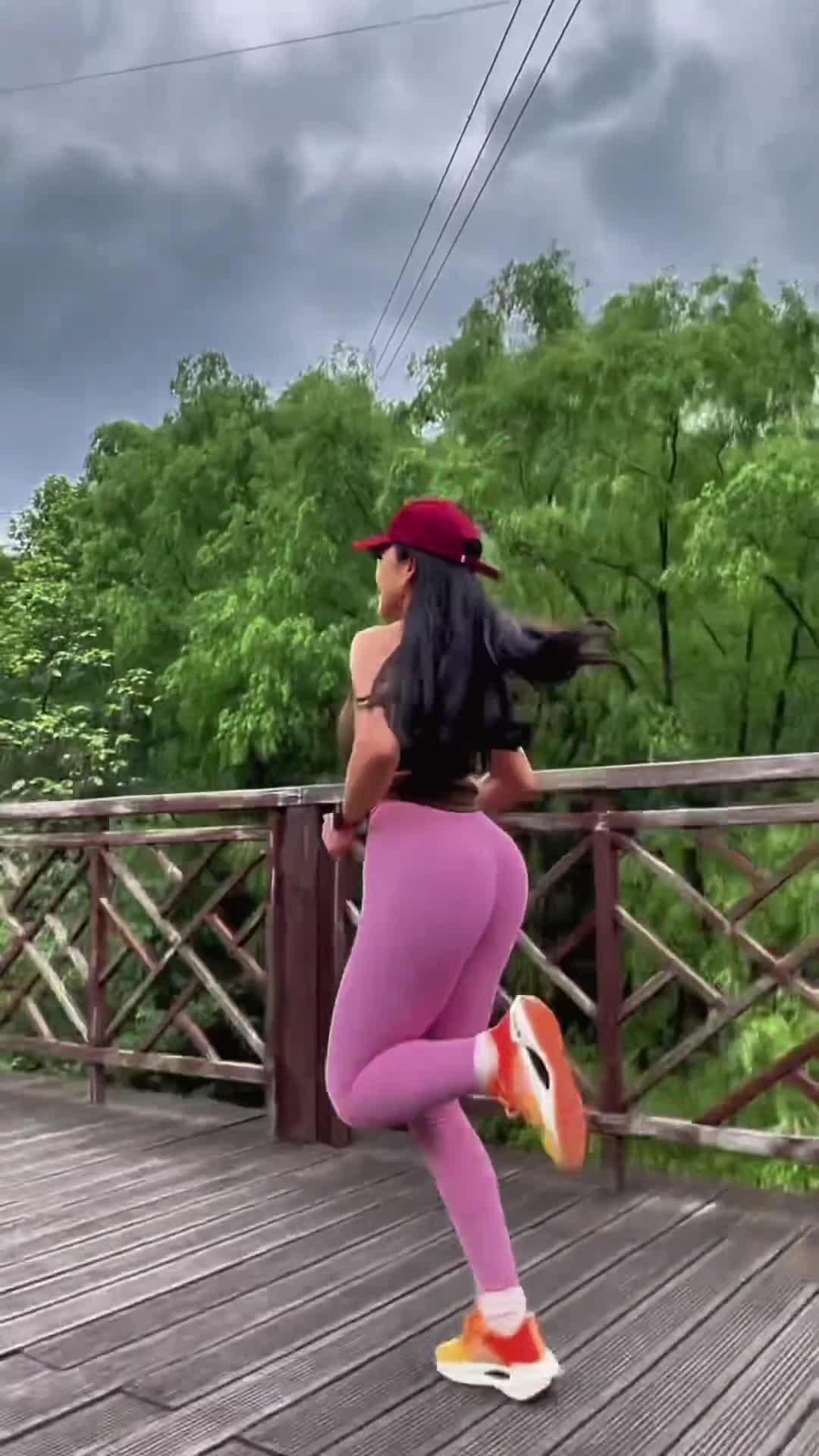 Chat Here & Now Online