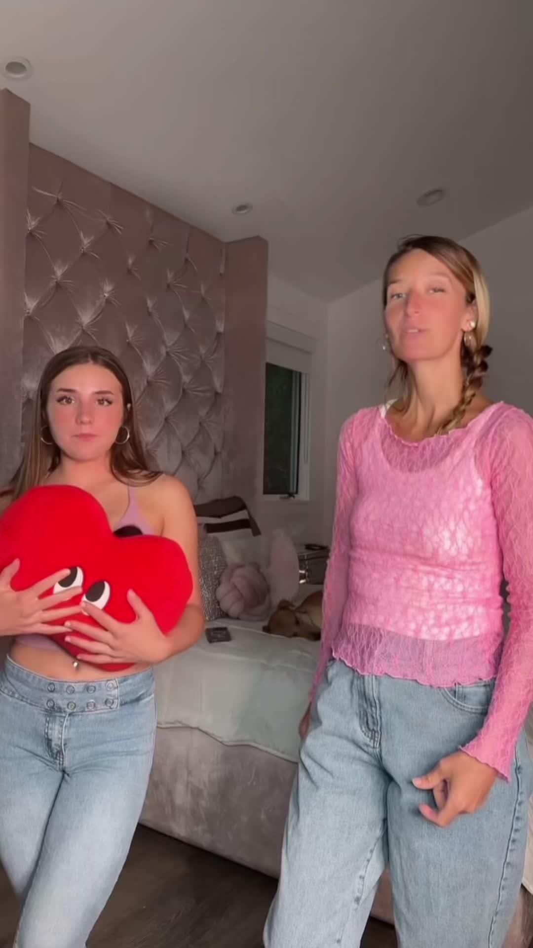 Adorable & affordable! Get 20% off your 1st app order!