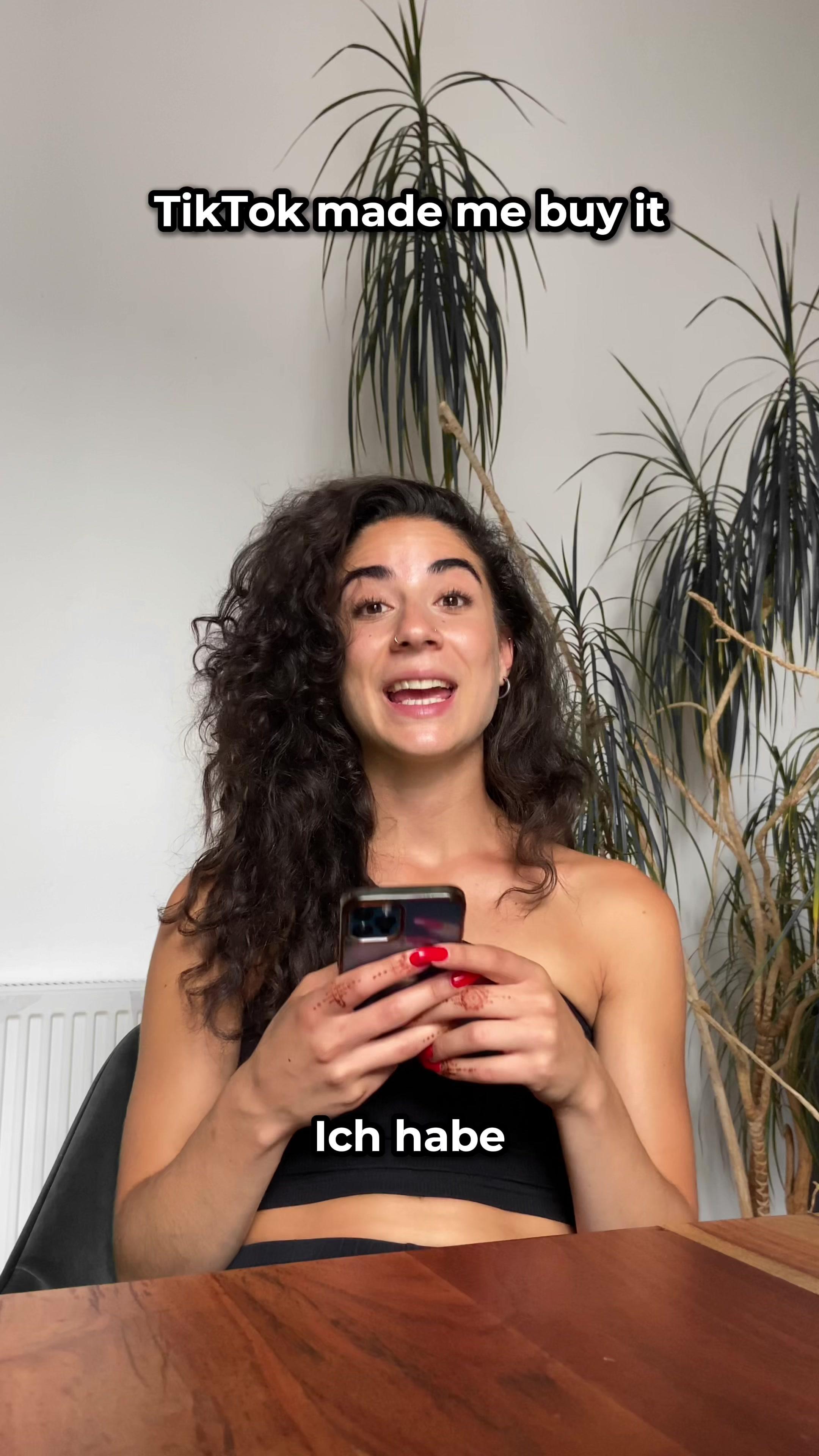 Spare Zeit und Geld: Die KATIVA Brasilianische Haarglättung jetzt 20% günstiger in der Rossmann-App!