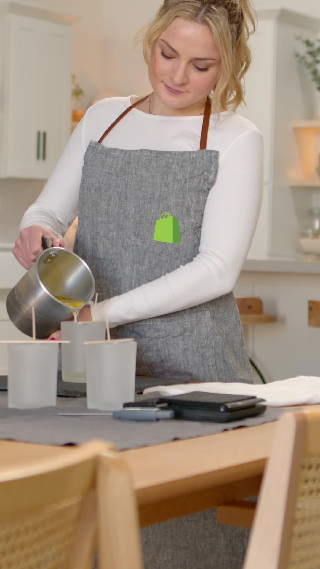 Wanna get your business up and running? Kickstart it with our Shopify app. Get on board for free!