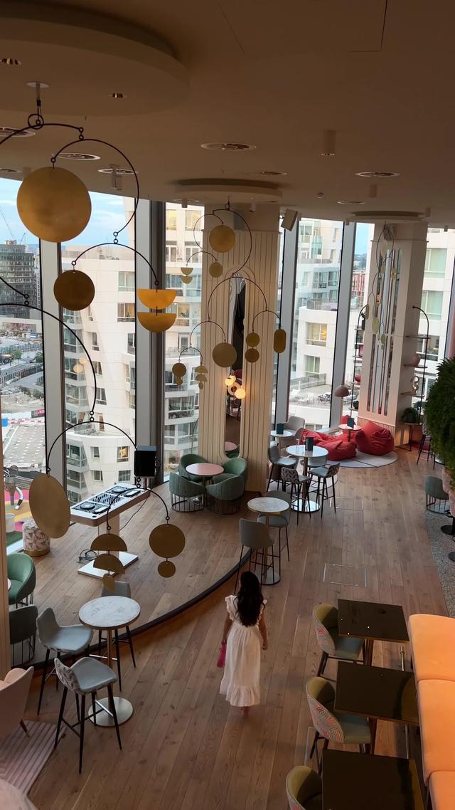 Find your perfect somewhere on the Hotels.com app.